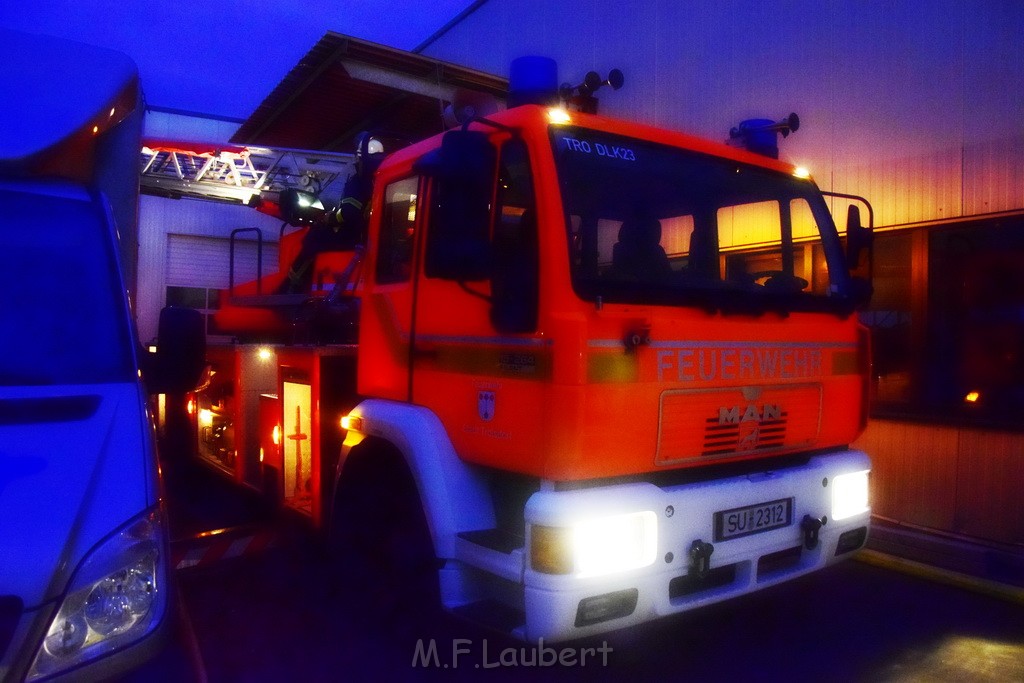 Grossbrand Halle Troisdorf Kriegsdorf Junkersring P444.JPG - Miklos Laubert